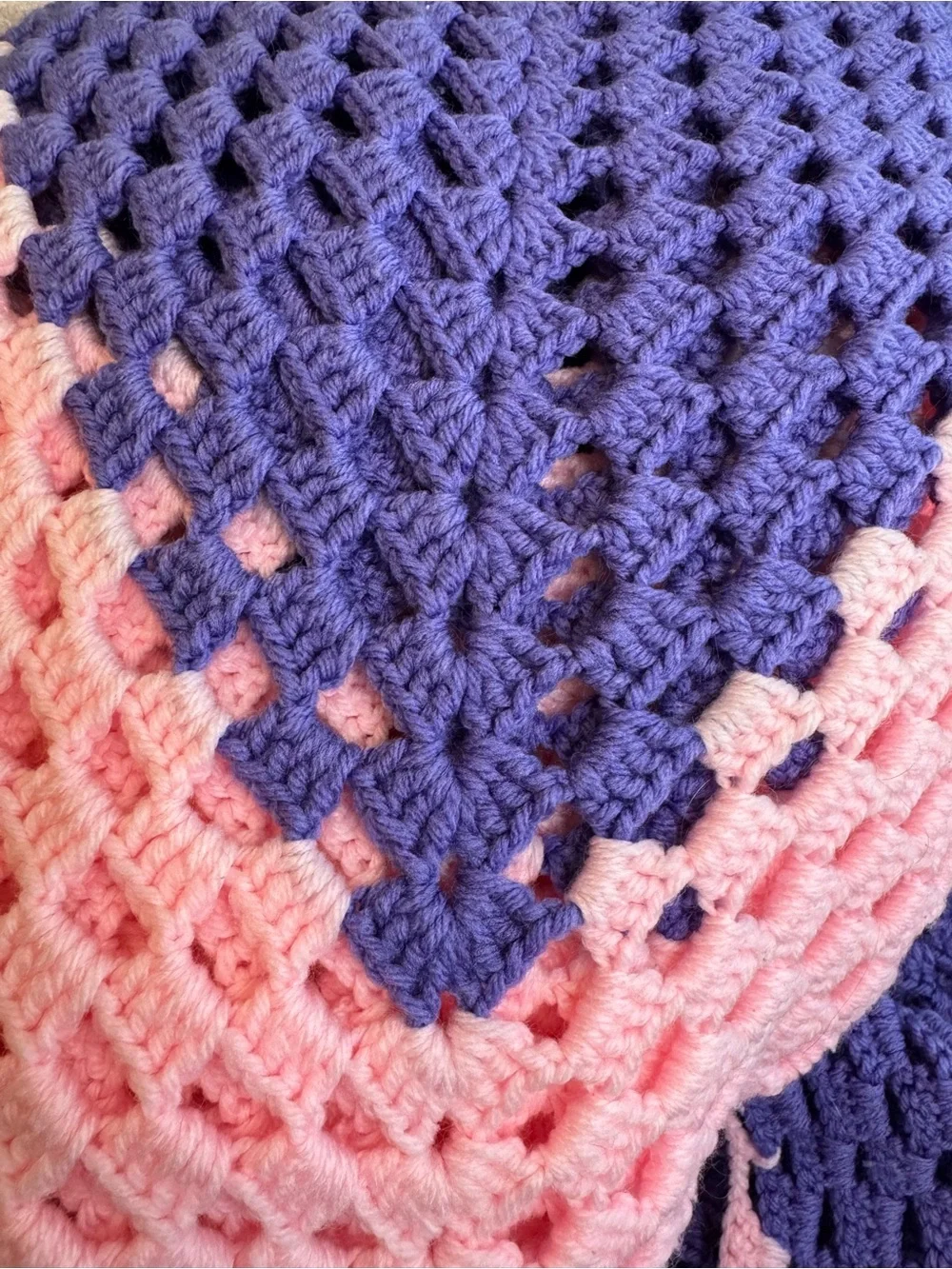 American Vintage Pink and Purple Knit Bed Throw